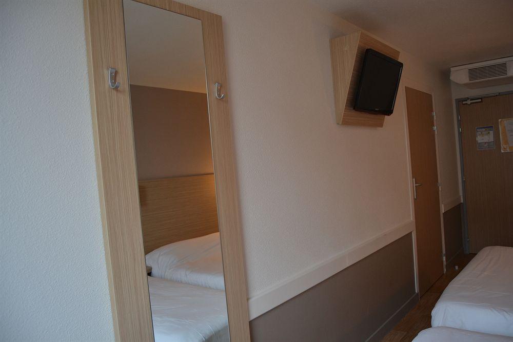 Premiere Classe Lyon Sud - Irigny - Pierre Benite Экстерьер фото