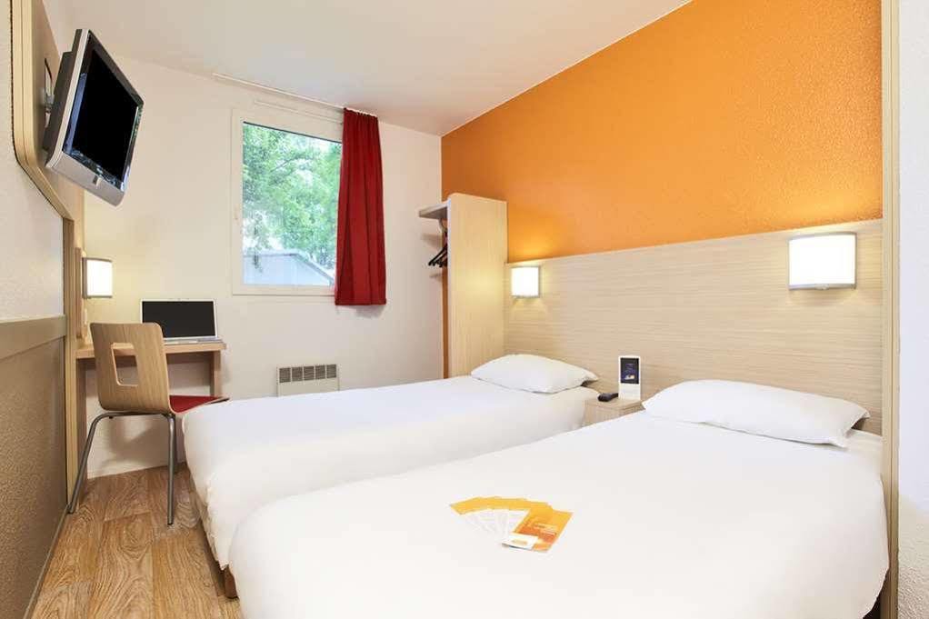 Premiere Classe Lyon Sud - Irigny - Pierre Benite Экстерьер фото